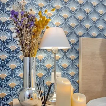 Amazing New Bastille 3 Bedrooms 2 Bathrooms Apartment