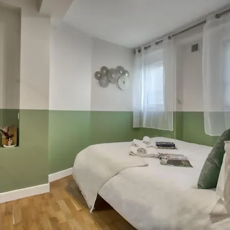 Amazing New Bastille 3 Bedrooms 2 Bathrooms Apartment Paris