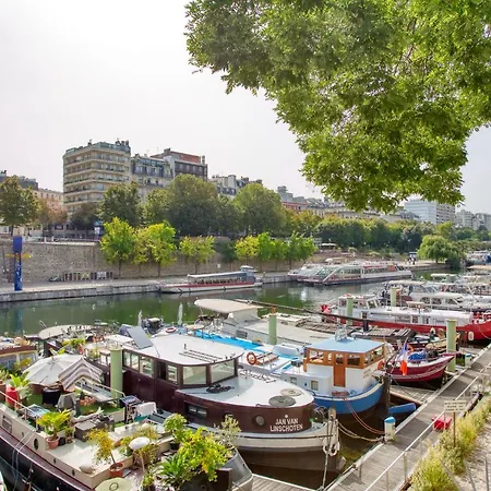Amazing New Bastille 3 Bedrooms 2 Bathrooms Paris