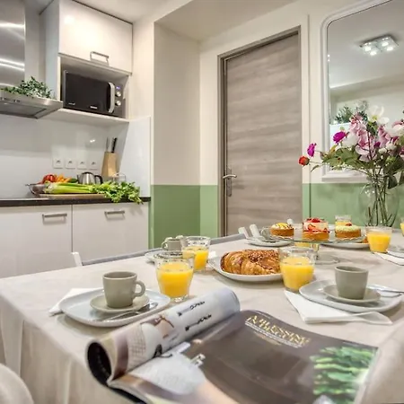 Amazing New Bastille 3 Bedrooms 2 Bathrooms * Paris