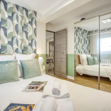 Amazing New Bastille 3 Bedrooms 2 Bathrooms * Paris
