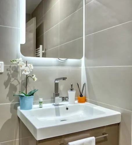 Appartement Amazing New Bastille 3 Bedrooms 2 Bathrooms